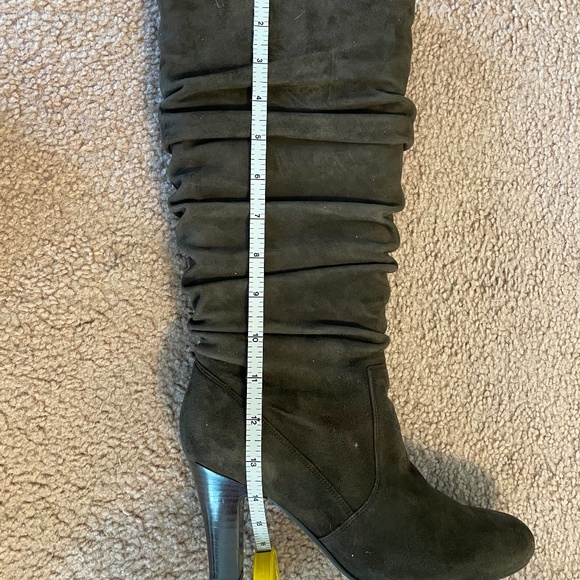 New Nine West size 8 brown suede slouchy heeled boots - Picture 6 of 7